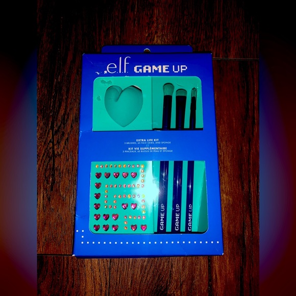 ELF Skincare New Elf Limited Edition Game Up Extra Life Kit Set